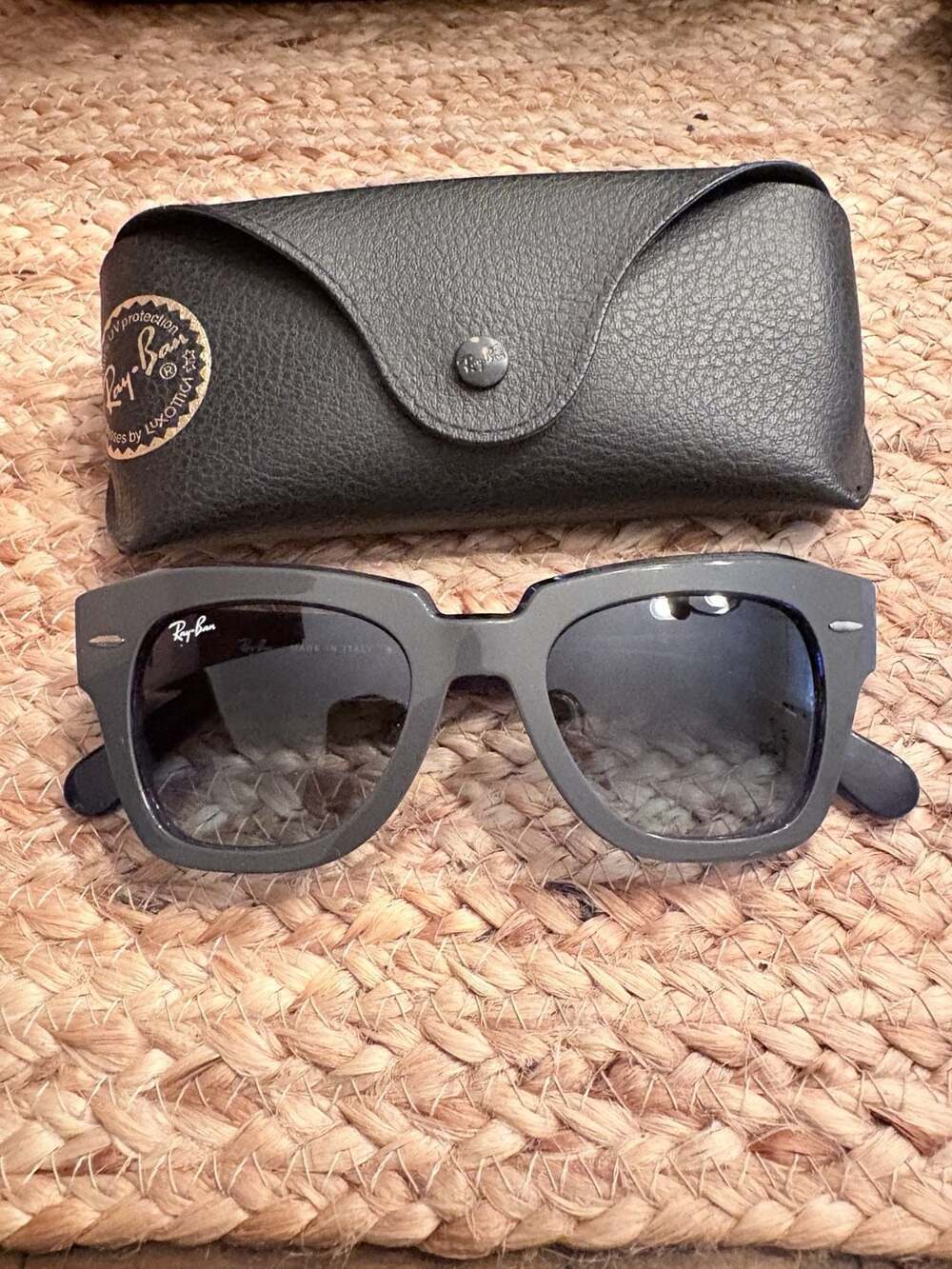 Ray-Ban State Street RB2186 Sunglasses in Transparent Grey